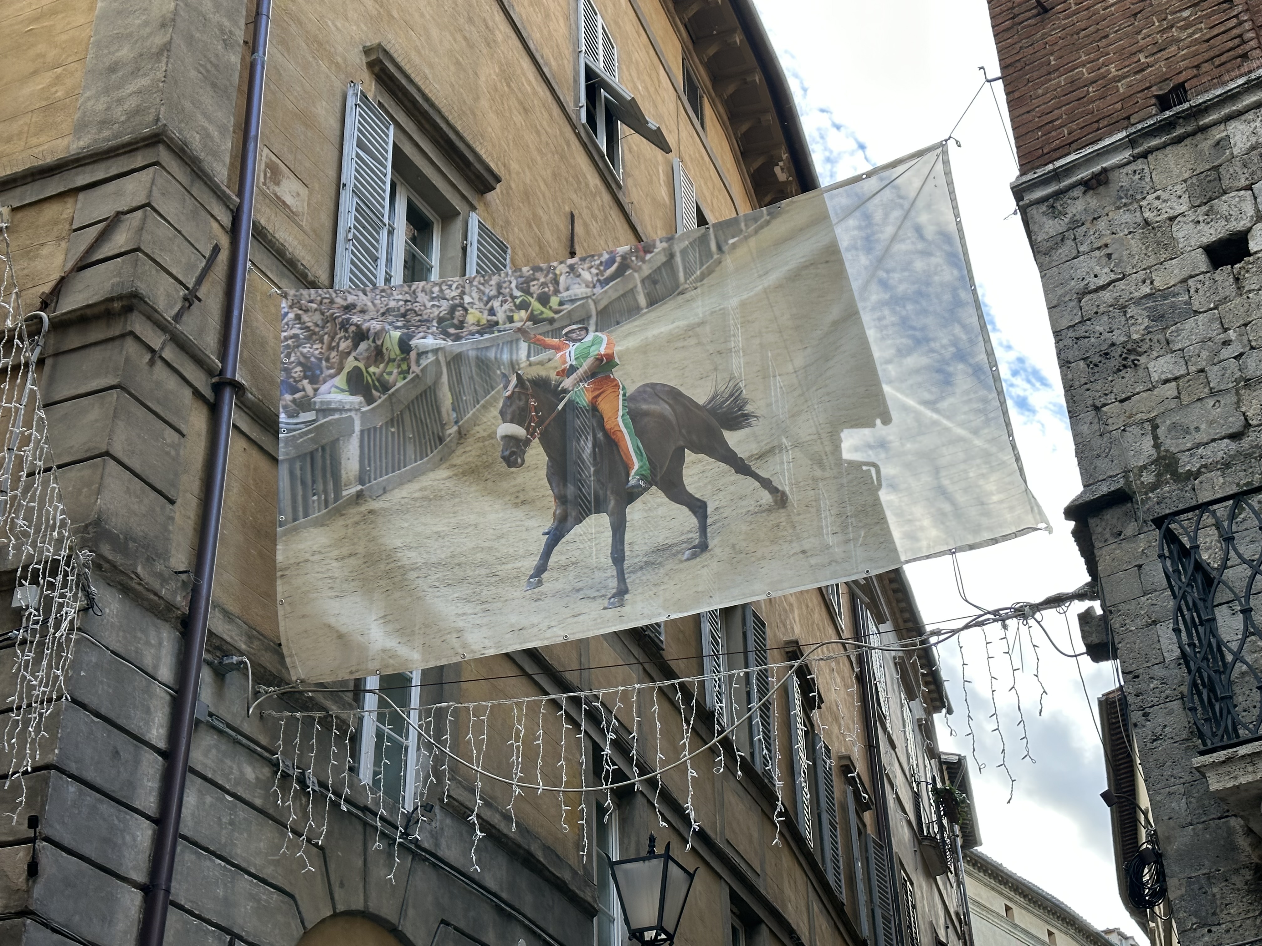 シエナ中世の街並み