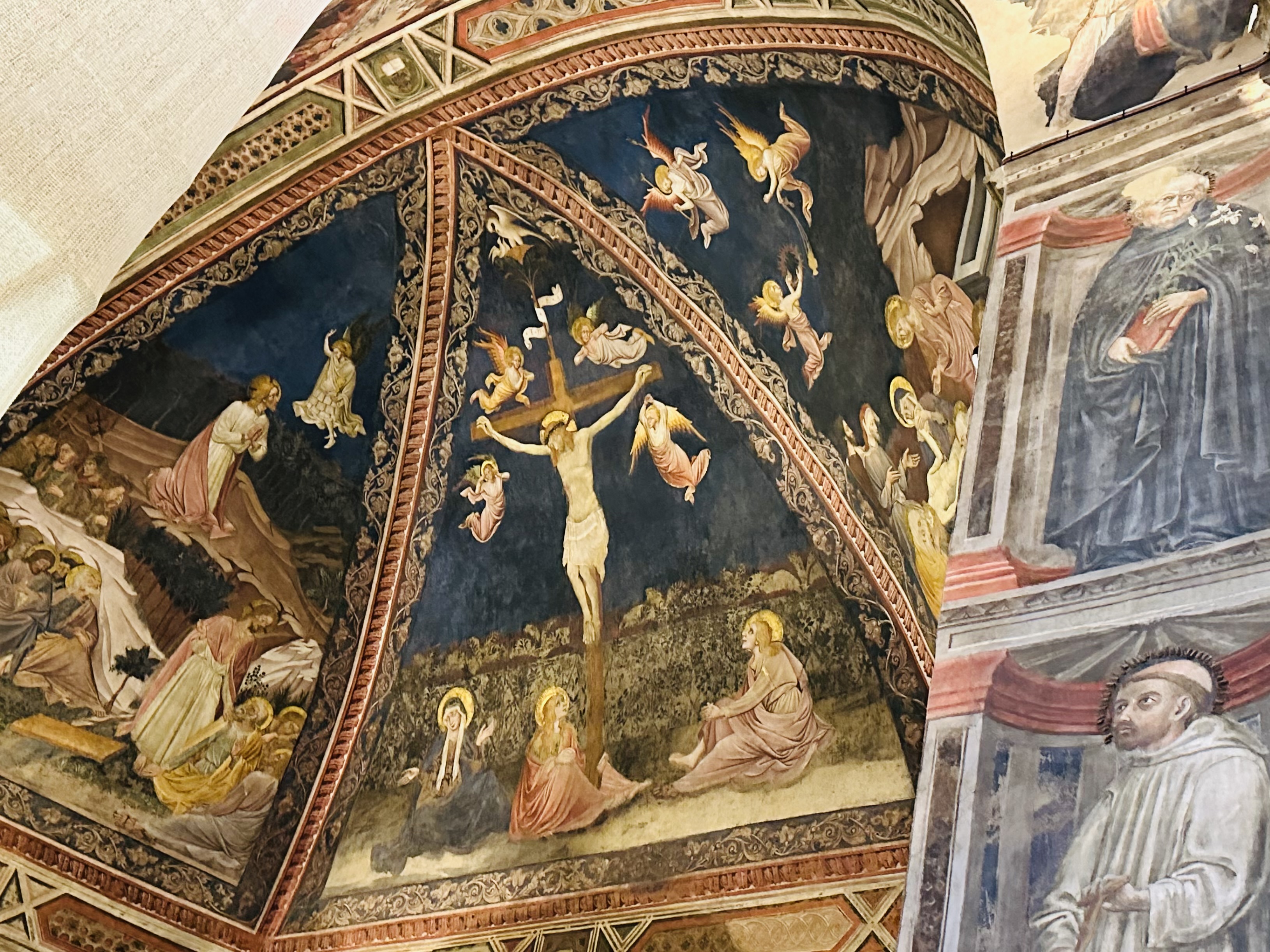 クリプタ（Cripta）のフレスコ跡