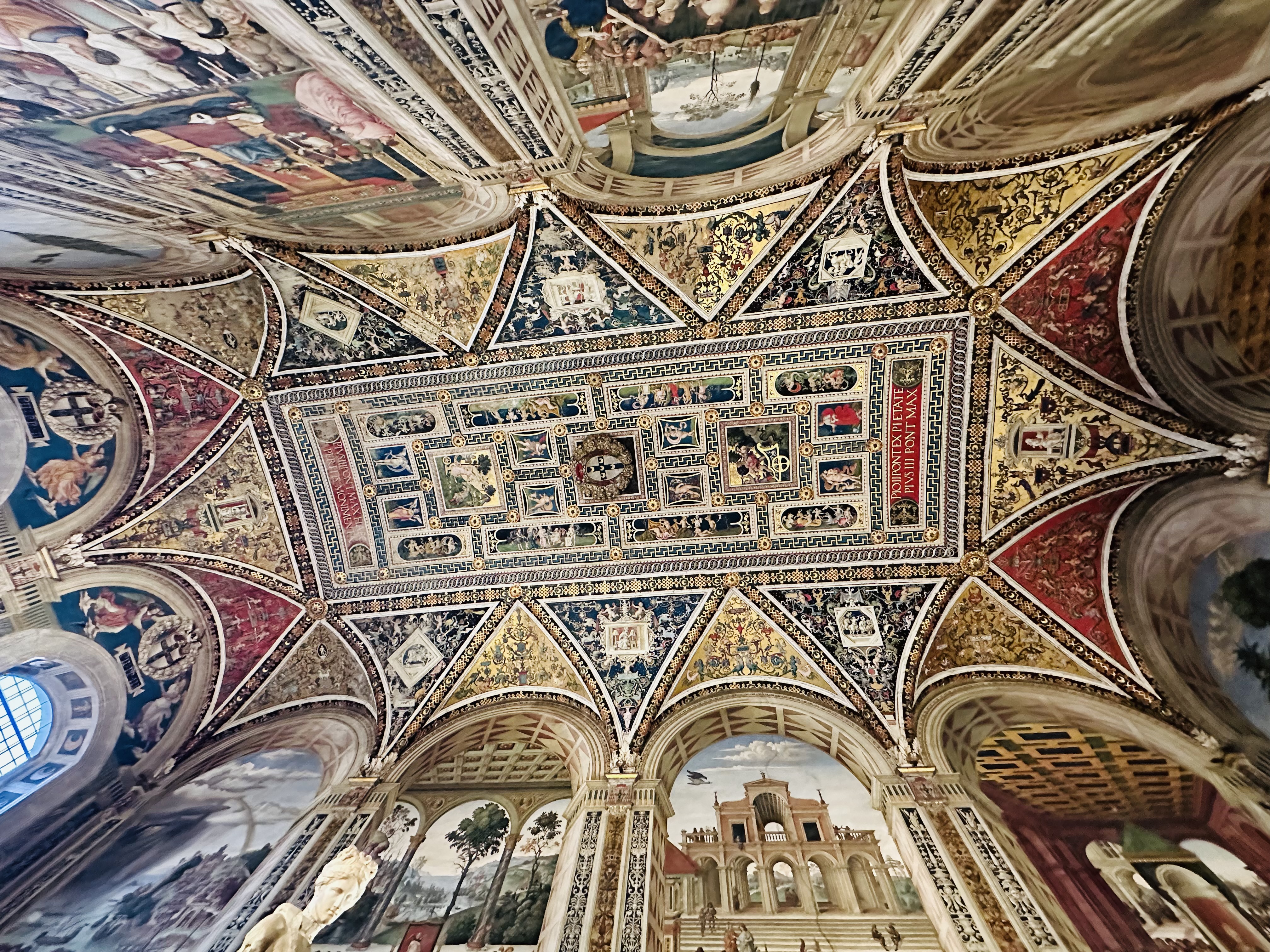 ピッコロミニの天井画