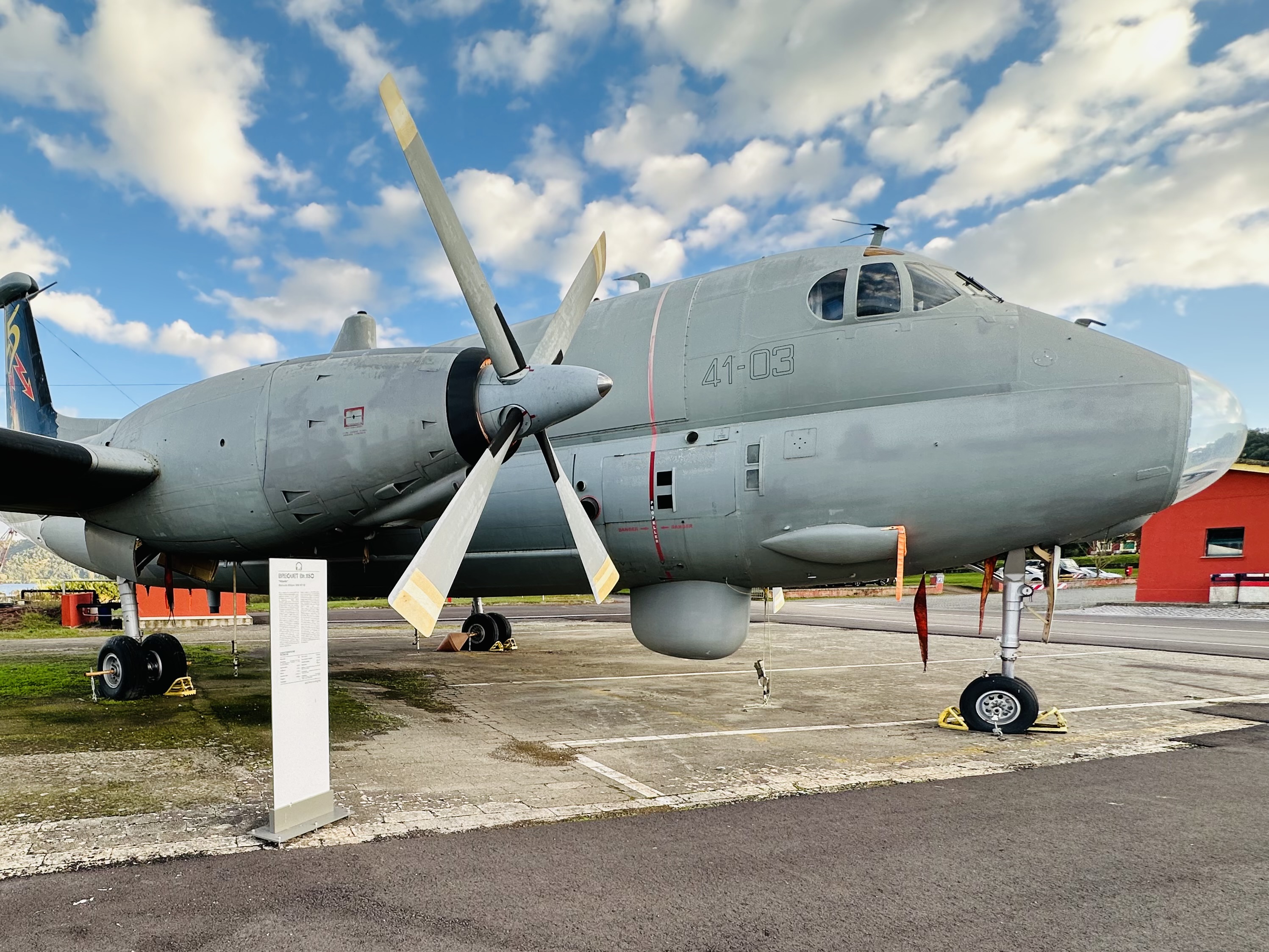 空を夢見た人たちの記憶を歩く『ブラッチャーノ、イタリア空軍の“飛行遺産”へ』