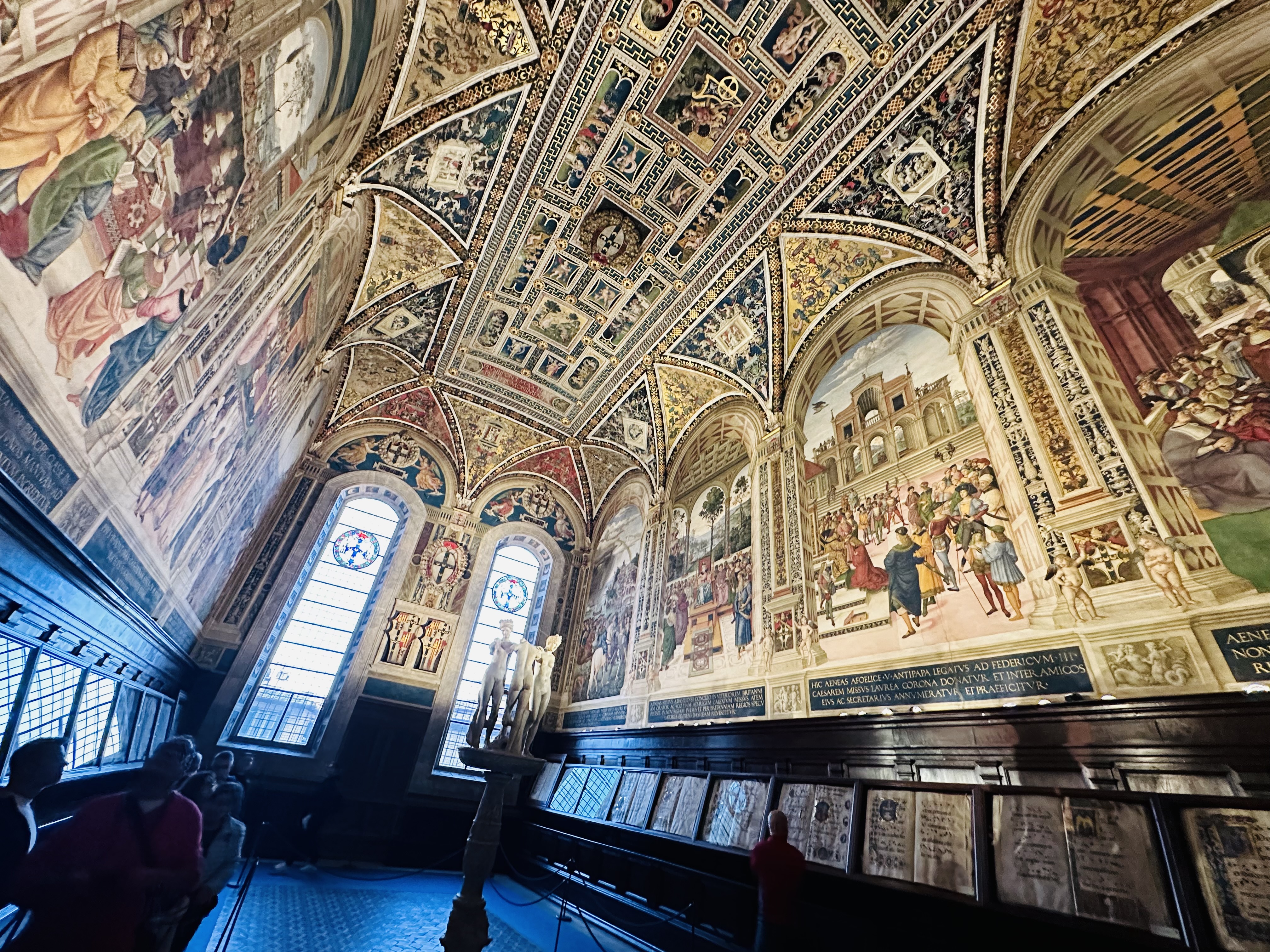 シエナのピッコロミニ